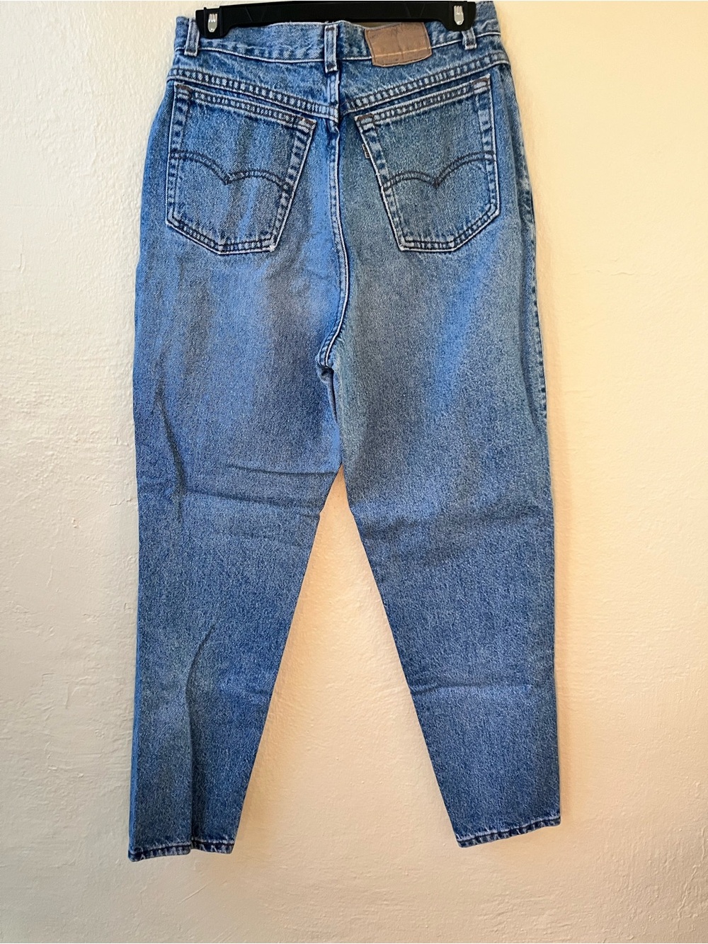 Vintage Levi’s High-Waisted Mom Jeans – Made in USA (1990)